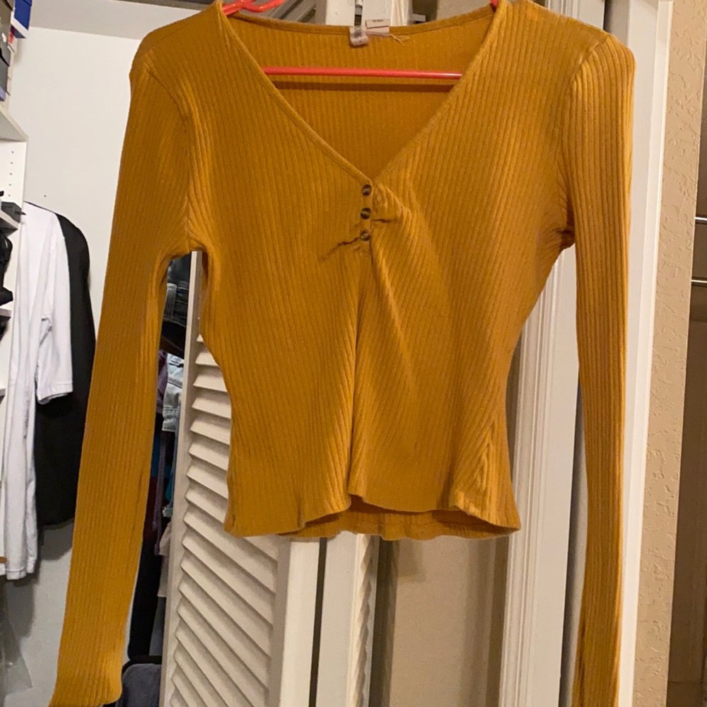 Yellow long sleeve crop top